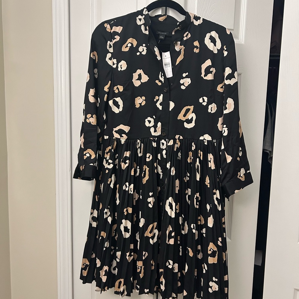 Ann Taylor Black and Tan Patterned Dress